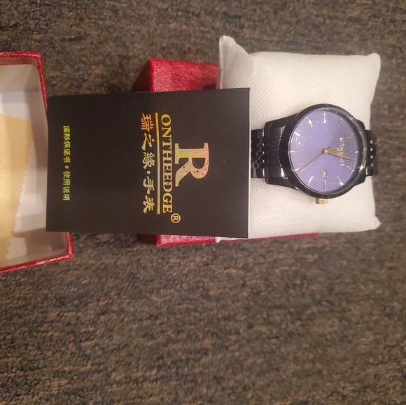 Watch - Picture 3 of 4